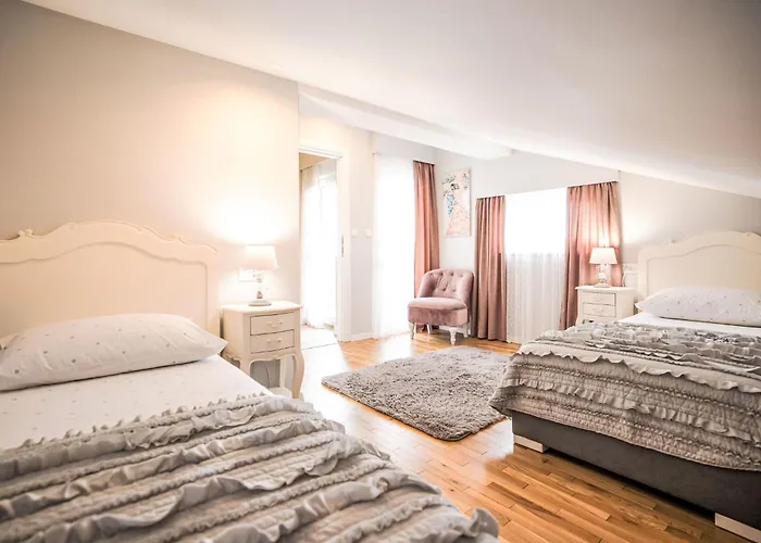 בית נופש Kontrada By Interhome *