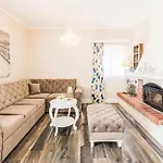 Vakantiehuis Kontrada By Interhome *
