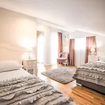 Vakantiehuis Kontrada By Interhome *